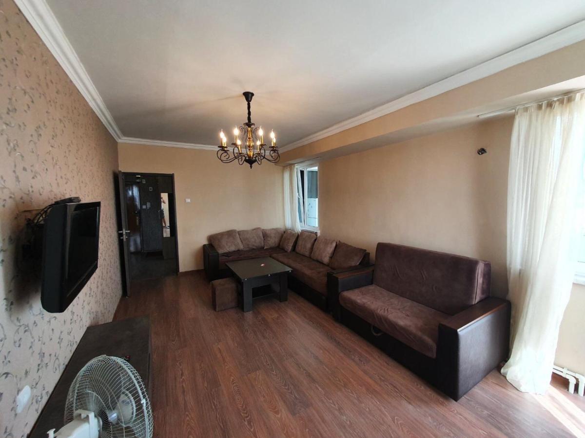 Apartment In Yerevan On Amiryan Street Екстер'єр фото