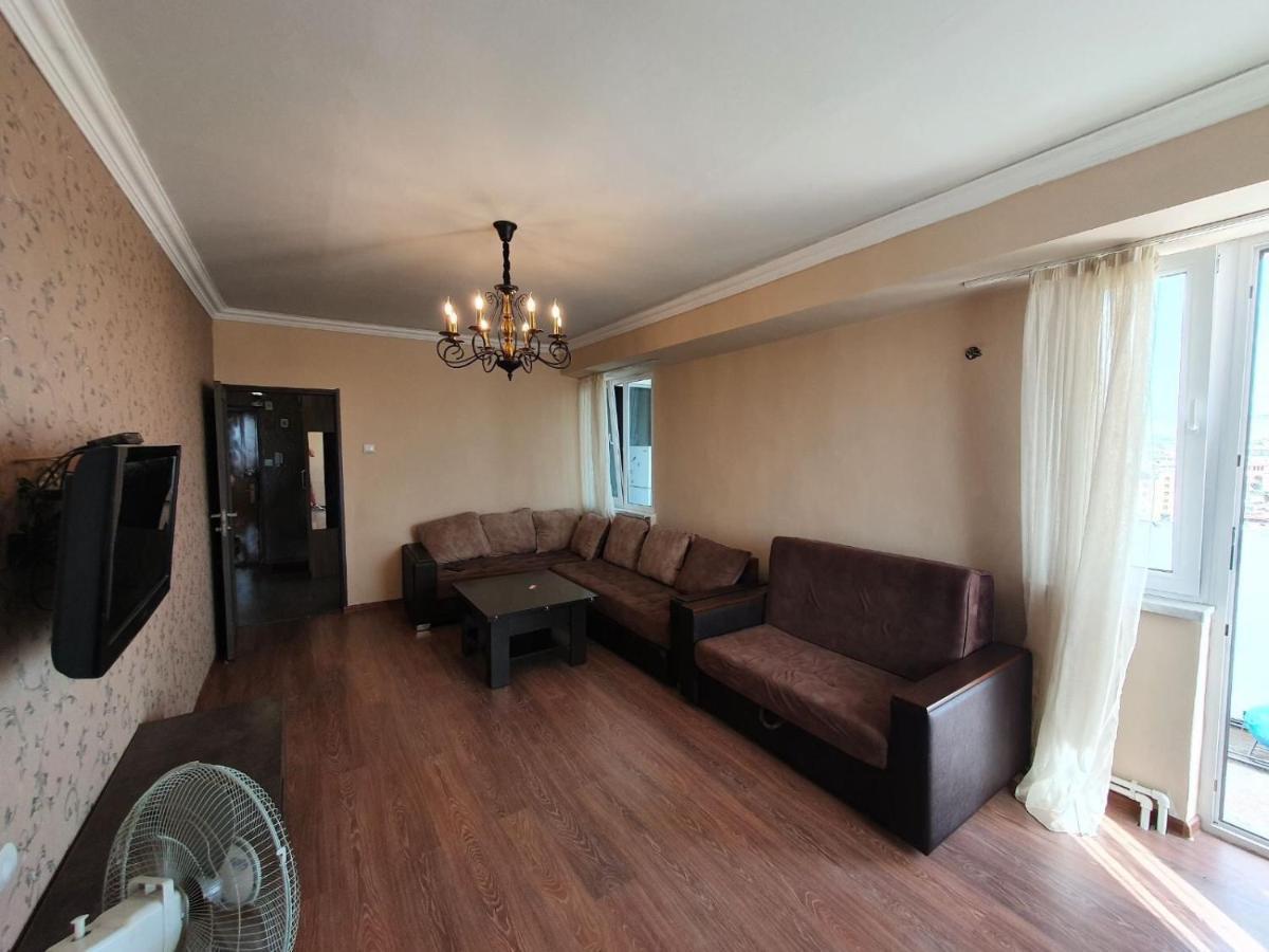 Apartment In Yerevan On Amiryan Street Екстер'єр фото